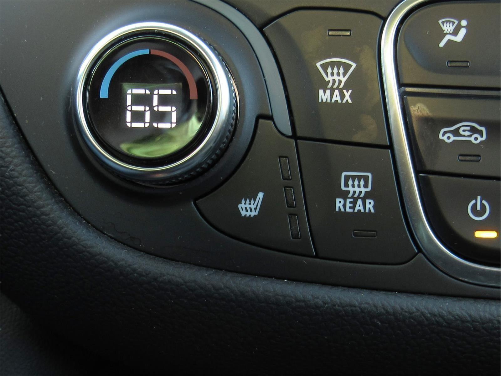 2024 Chevrolet Equinox LT - Photo 22