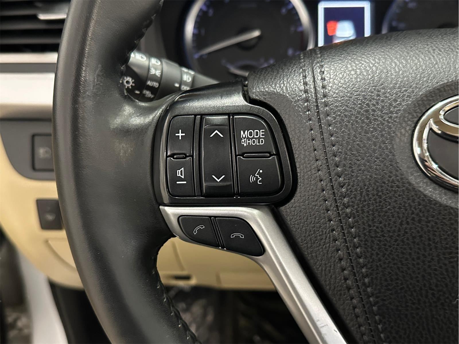 2019 Toyota Highlander XLE - Photo 15