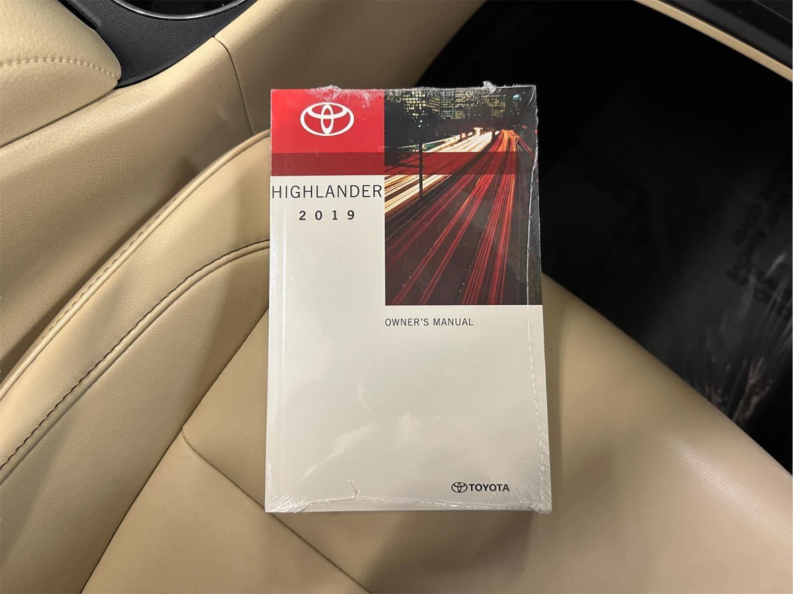 2019 Toyota Highlander XLE - Photo 18