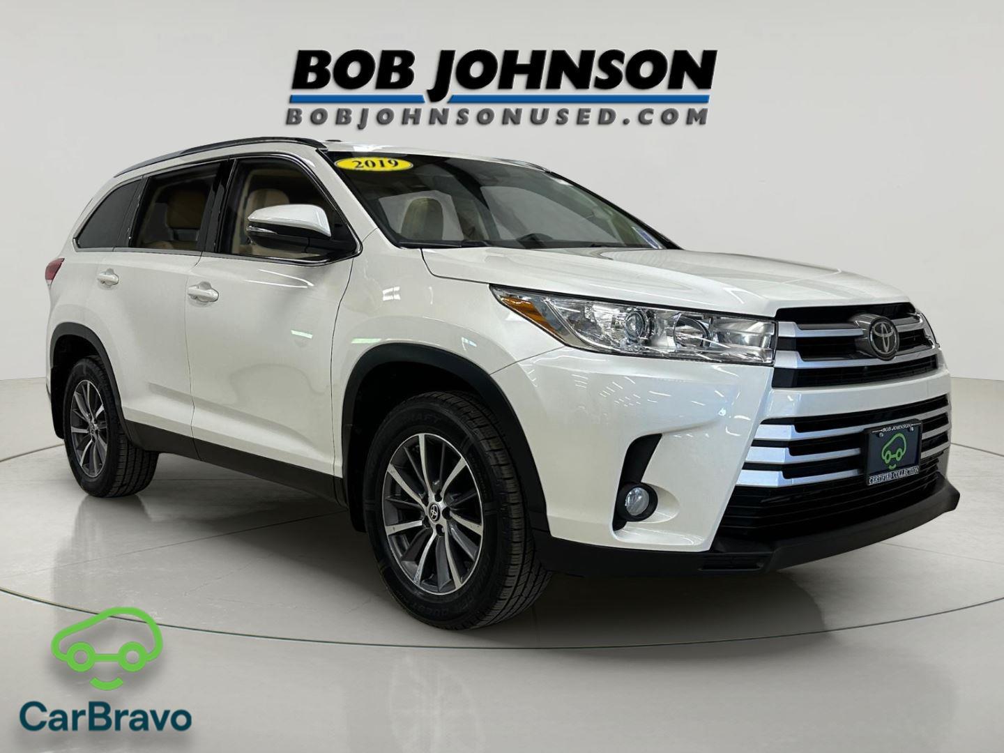 White (Blizzard Pearl) 2019 Toyota Highlander XLE AWD SUV / Crossover All-Wheel Drive 8-Speed Automatic