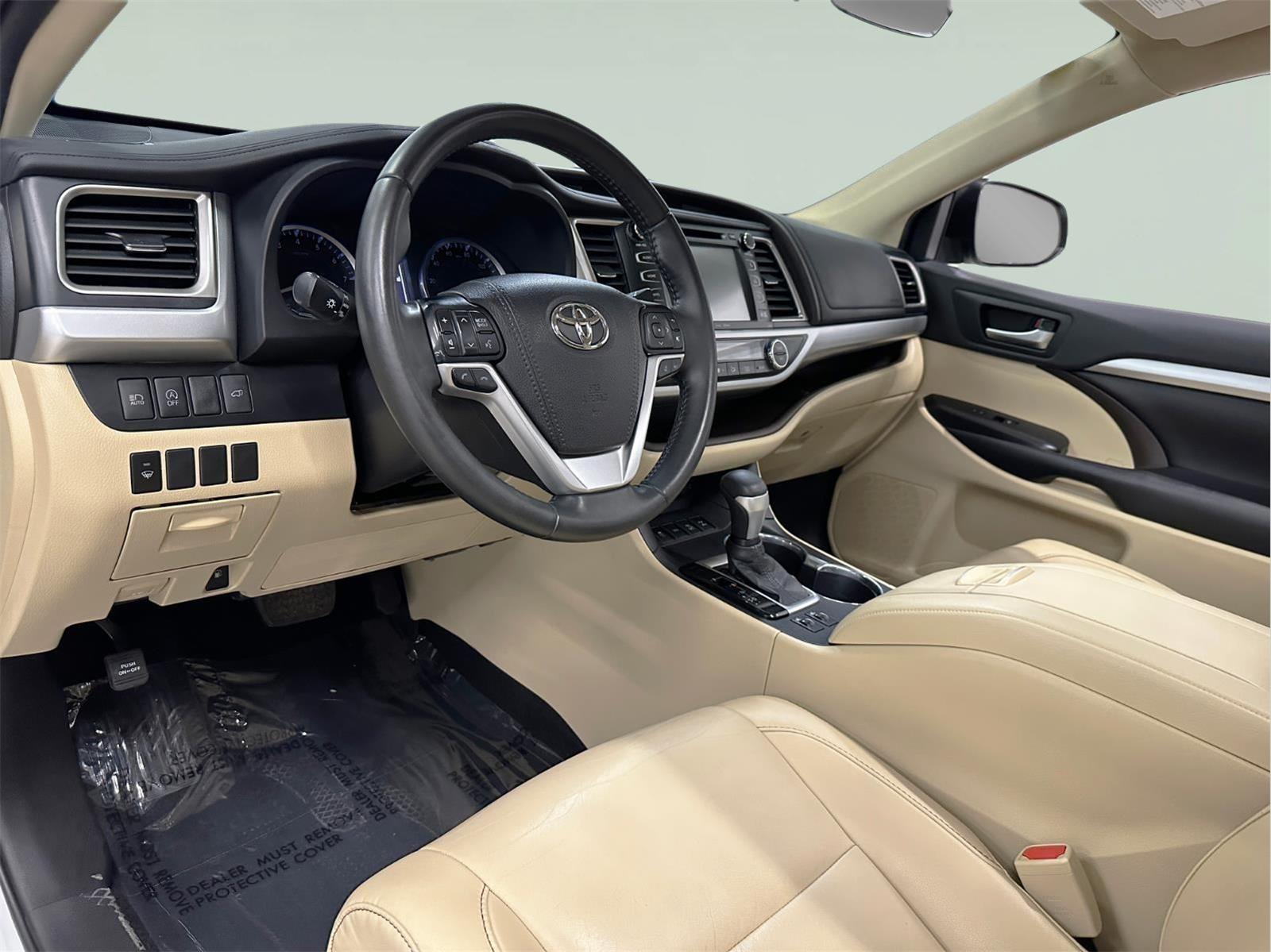 2019 Toyota Highlander XLE - Photo 8