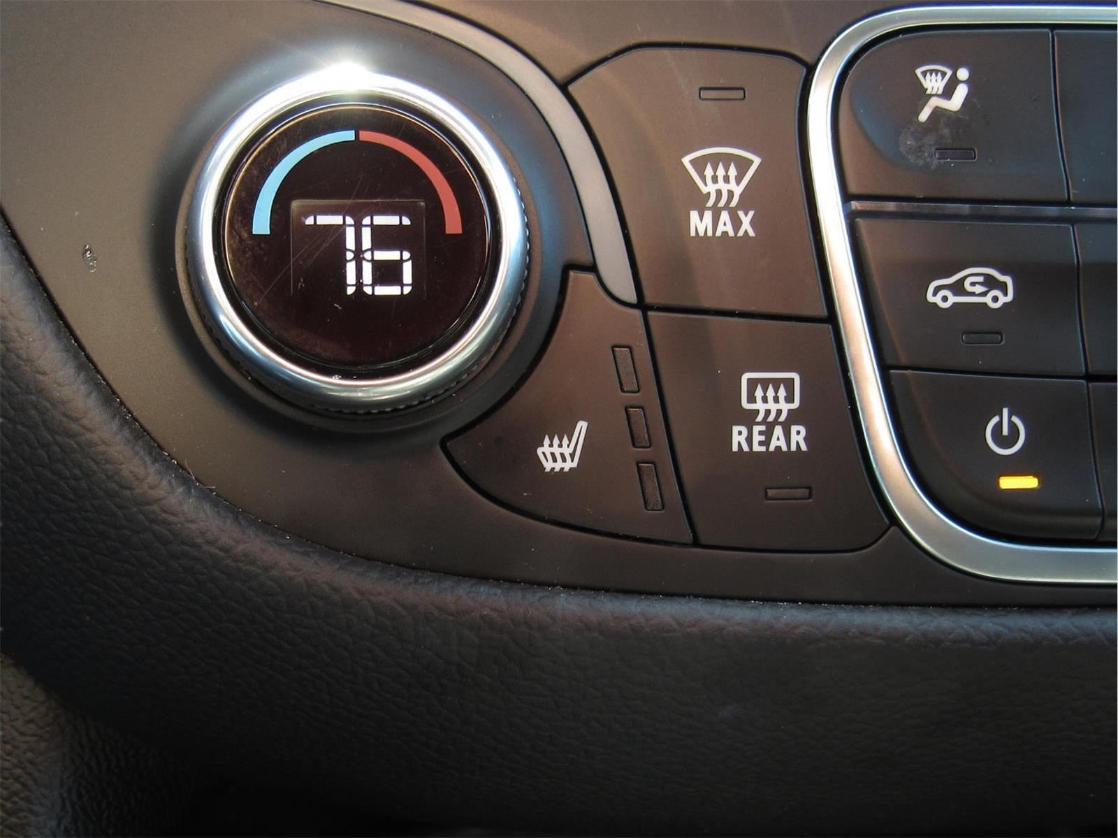 2023 Chevrolet Equinox LT - Photo 19