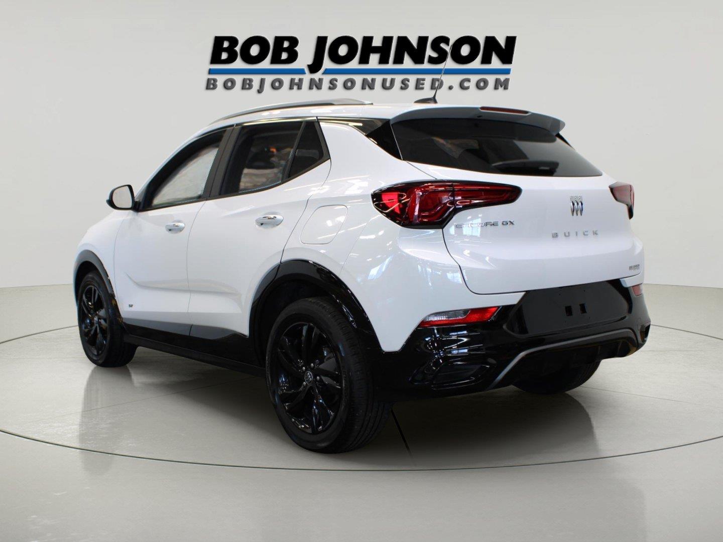 View vehicle photo 4