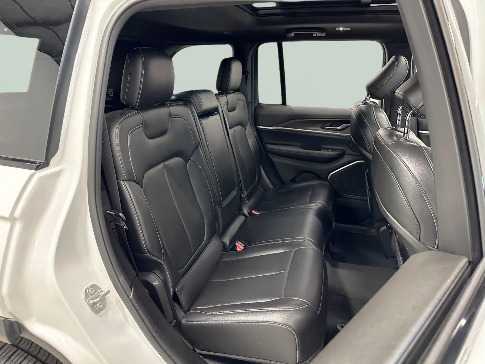 2024 Jeep Grand Cherokee 4xe - Photo 13