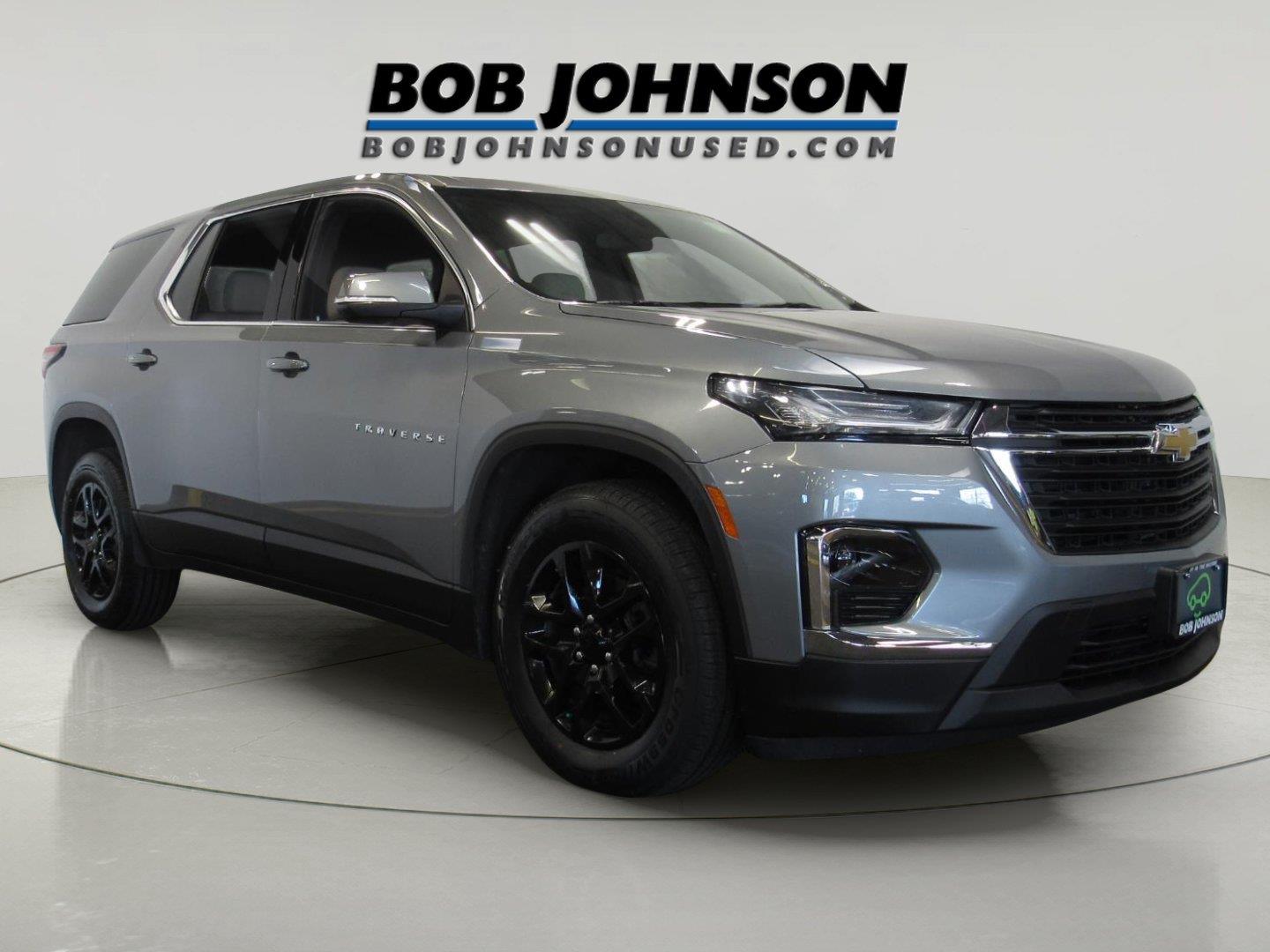 Sterling Gray Metallic 2023 Chevrolet Traverse SUV / Crossover Front-Wheel Drive 9-Speed Automatic