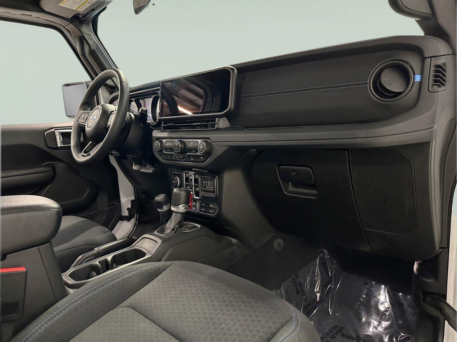 2024 Jeep Wrangler 4xe Rubicon 4XE - Photo 11