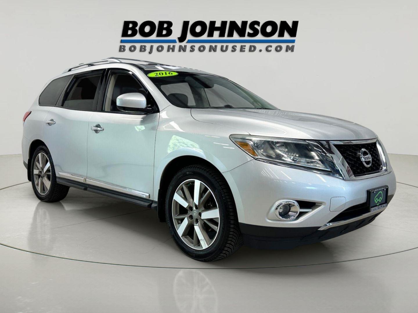  2016 Nissan Pathfinder Platinum 4WD   