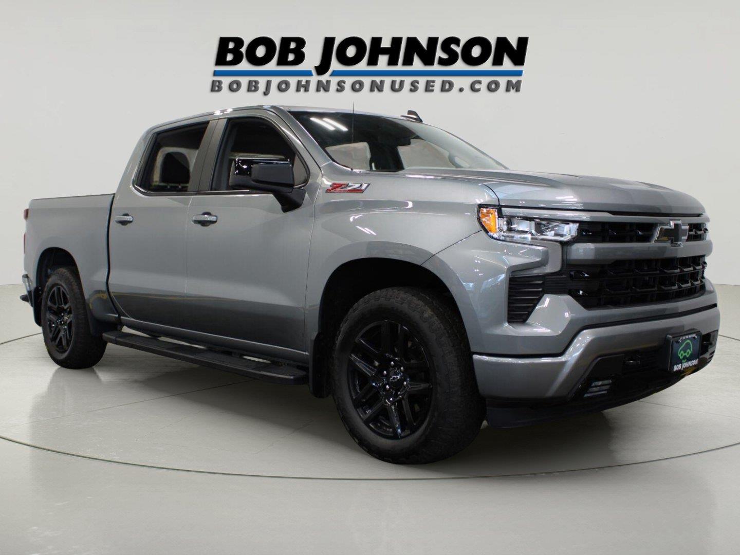 Sterling Gray Metallic 2024 Chevrolet Silverado 1500 Pickup Truck Four-Wheel Drive Automatic
