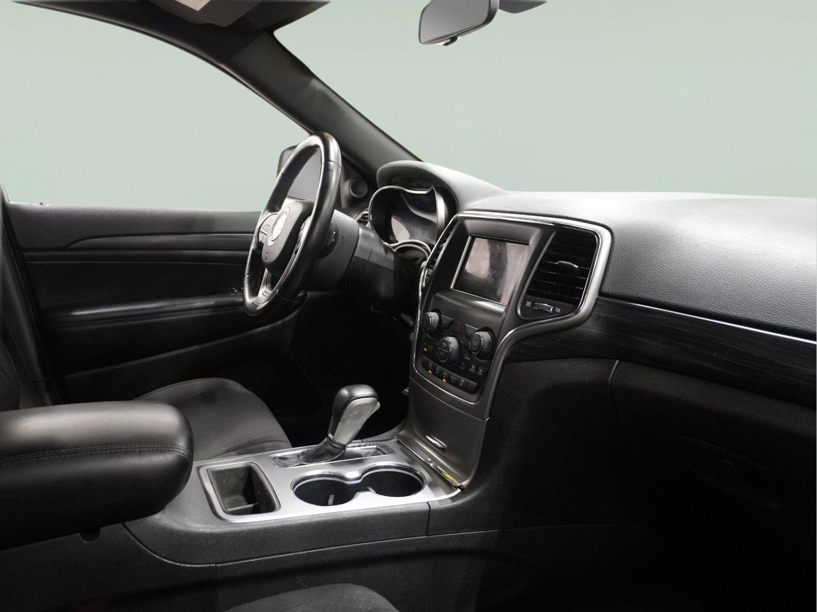 2020 Jeep Grand Cherokee Laredo E - Photo 23