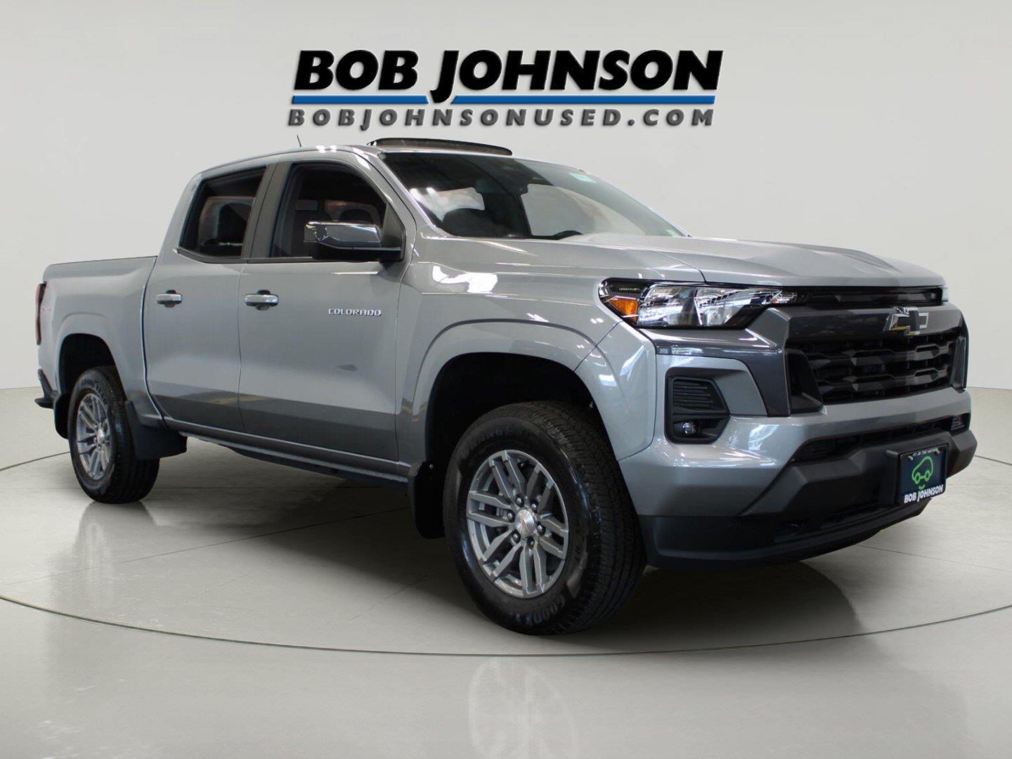 Sterling Gray Metallic 2023 Chevrolet Colorado Pickup Truck Four-Wheel Drive 8-Speed Automatic