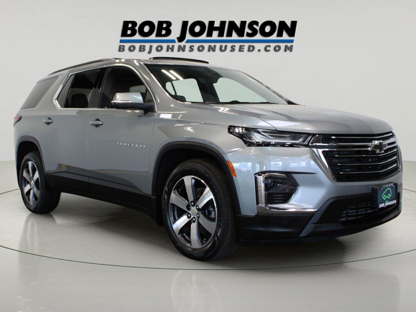 Sterling Gray Metallic 2023 Chevrolet Traverse SUV / Crossover Four-Wheel Drive 9-Speed Automatic
