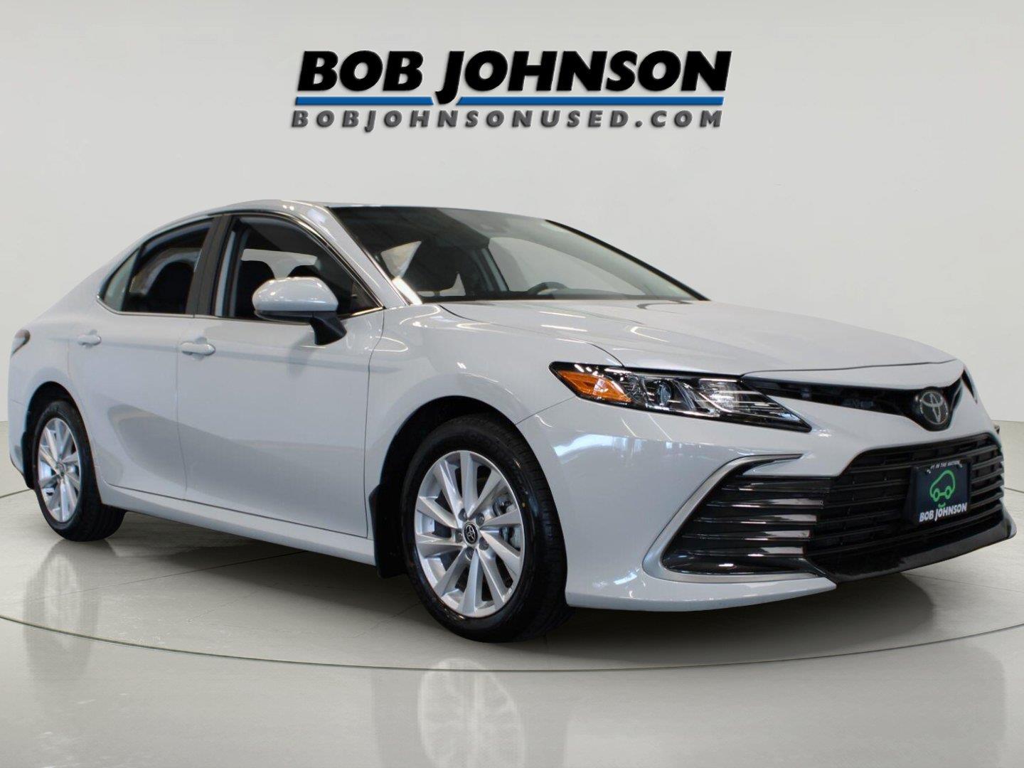 Ice Edge 2024 Toyota Camry Sedan Front-Wheel Drive 8-Speed Automatic