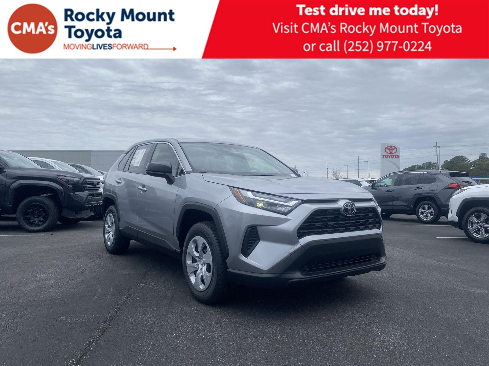 2025 Toyota RAV4 LE FWD