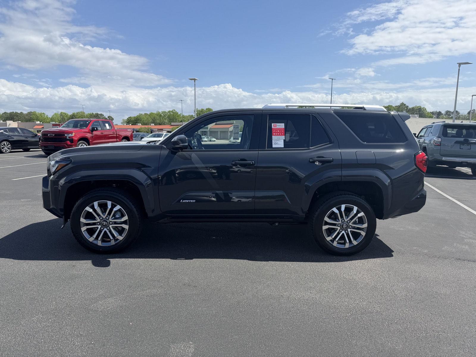 View vehicle photo 4