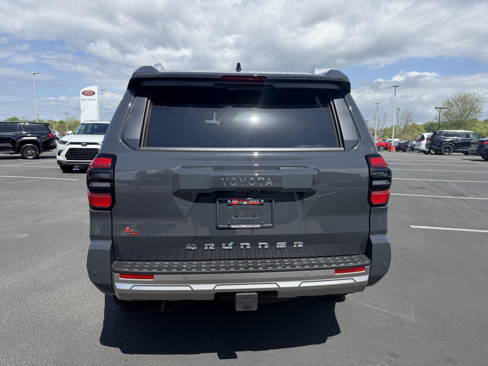 View vehicle photo 6