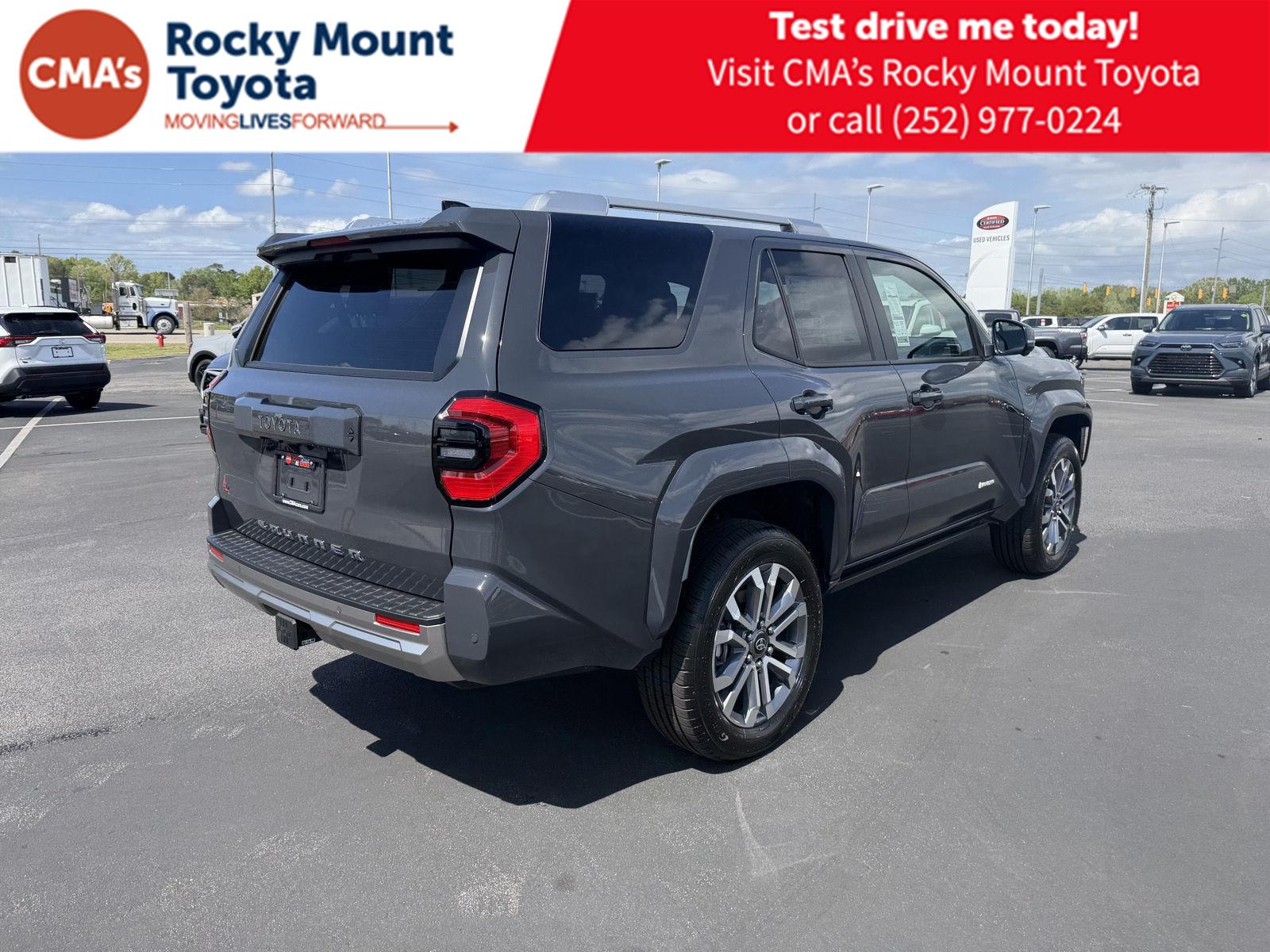 View vehicle photo 7