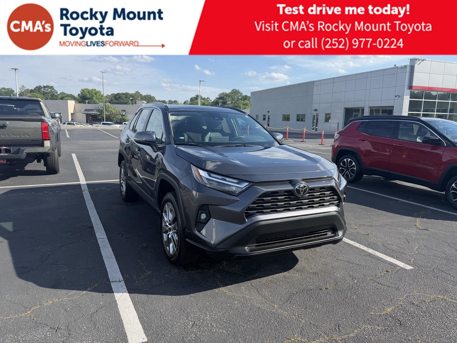 2023 Toyota RAV4 XLE Premium FWD