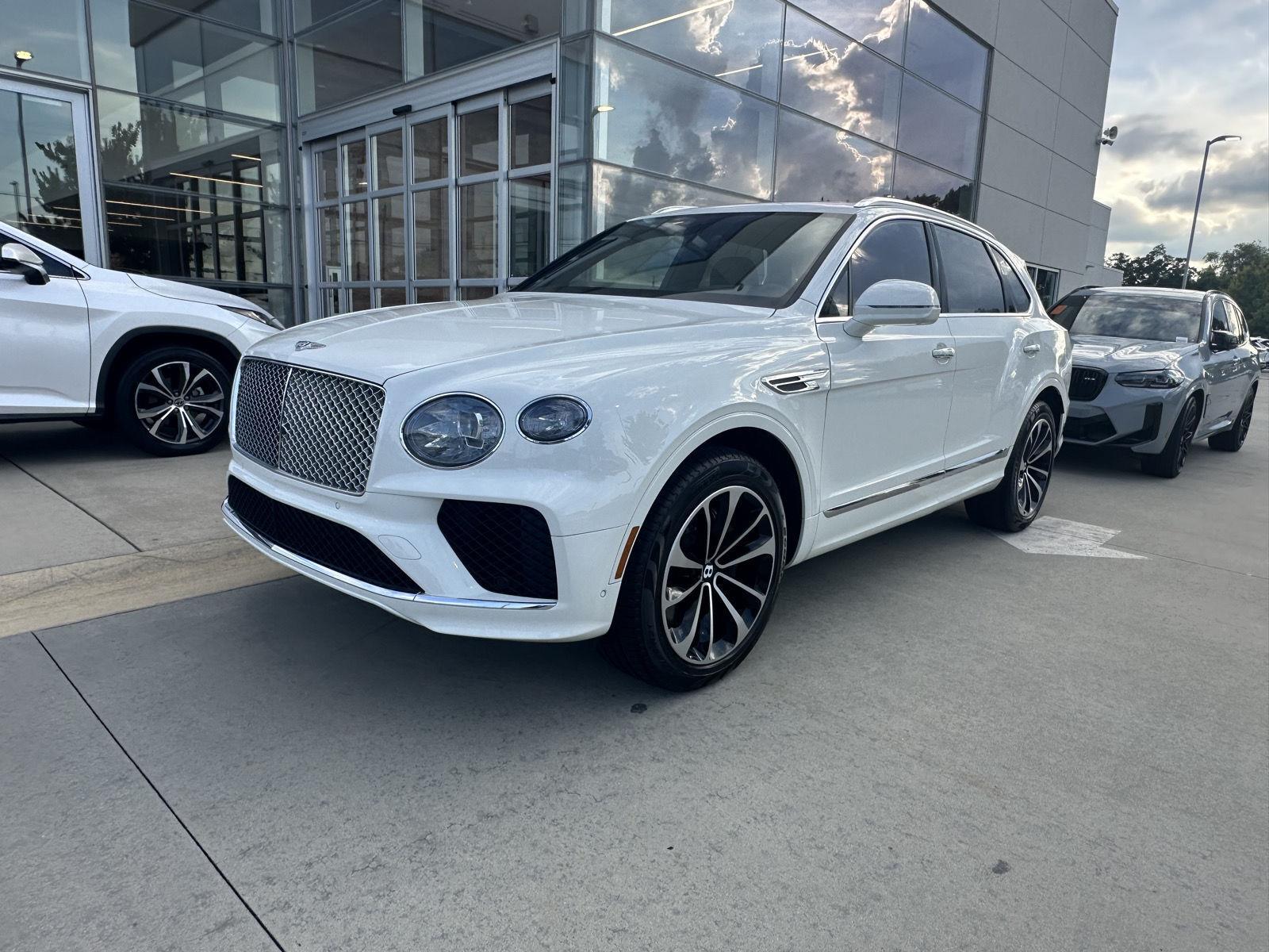  2023 Bentley Bentayga V8 AWD   