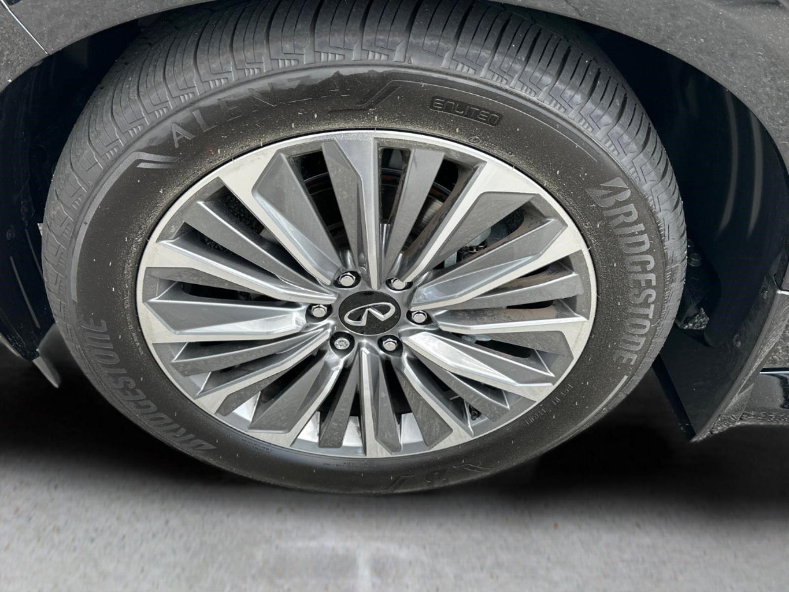 New 2026 Black Obsidian INFINITI LUXE image 11