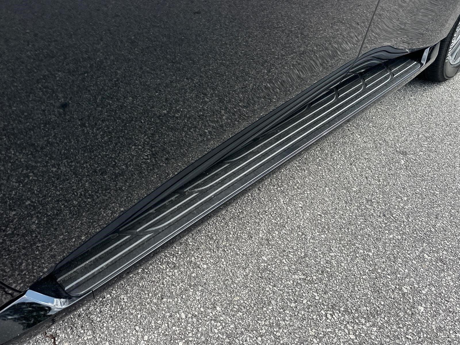 New 2026 Black Obsidian INFINITI LUXE image 12