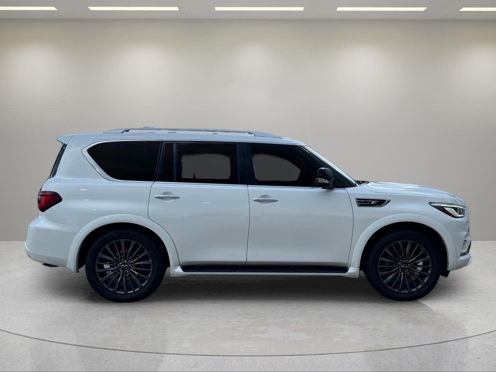 Used 2023 Moonstone White INFINITI PREMIUM SELECT image 6