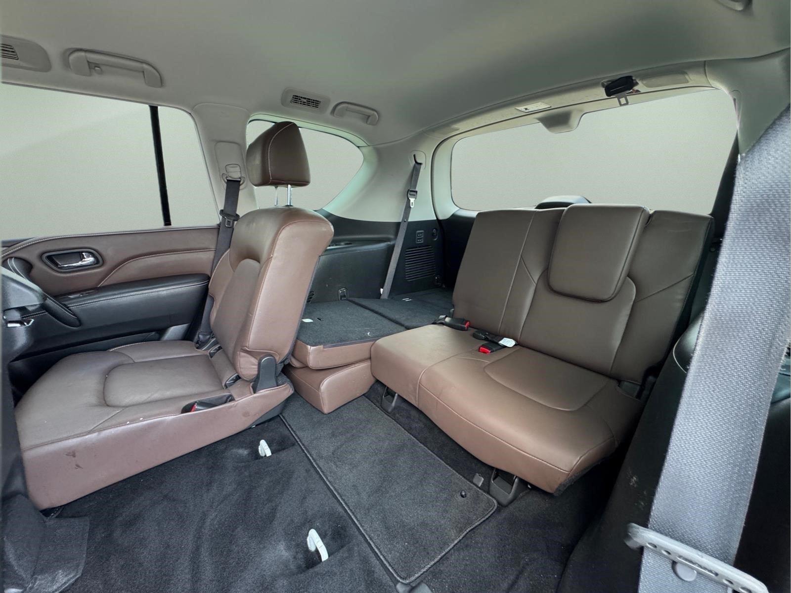 Used 2023 Moonstone White INFINITI PREMIUM SELECT image 14