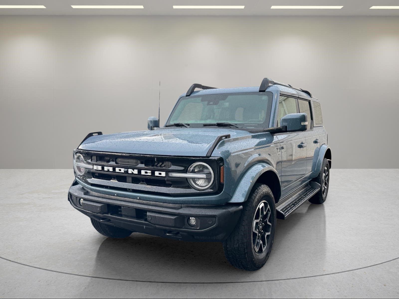 Blue (Azure Gray Metallic Tri-Coat) 2025 Ford Bronco SUV / Crossover Four-Wheel Drive Automatic