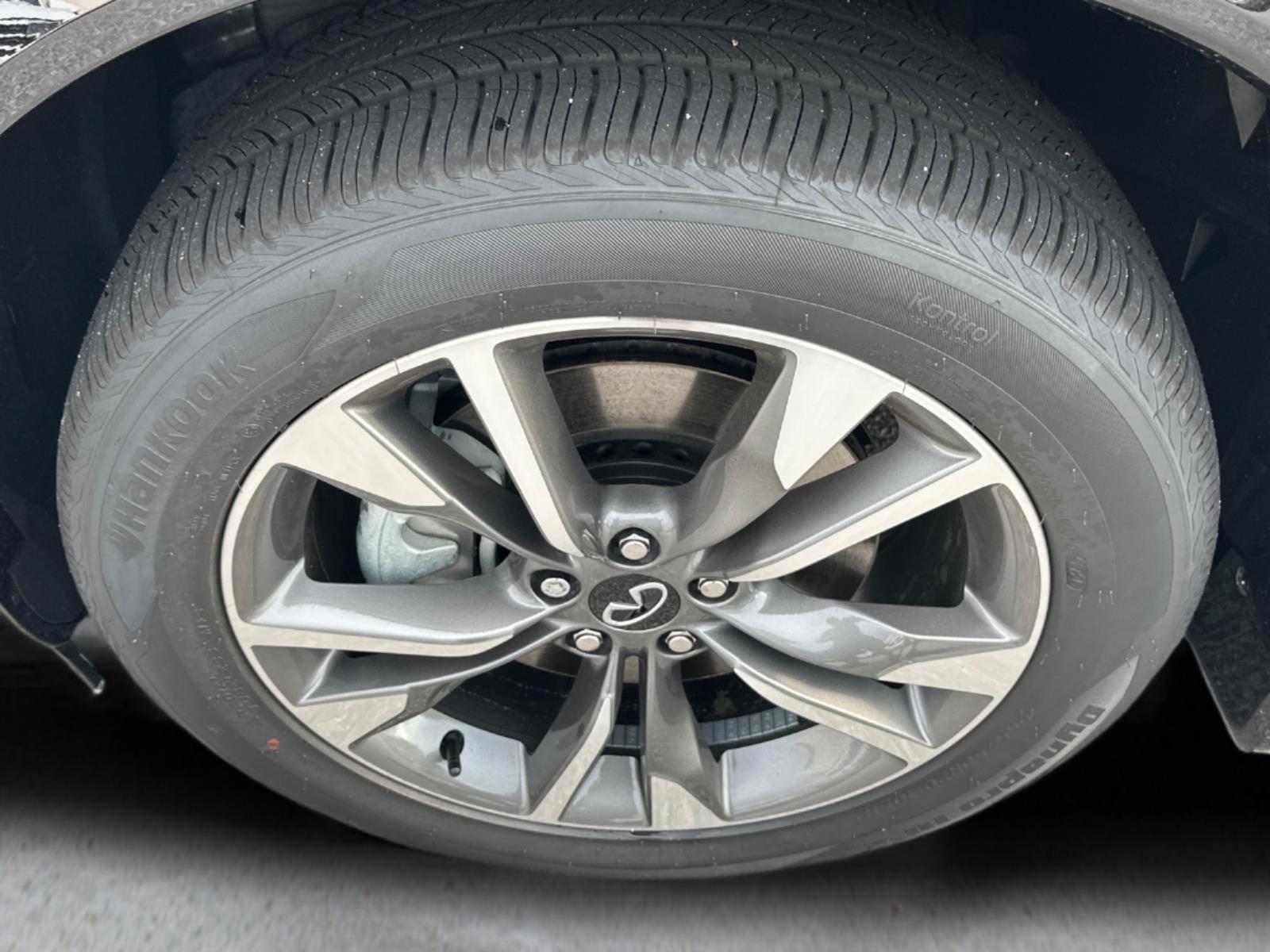 New 2027 KAD/GRAPHITE S INFINITI Luxe image 14