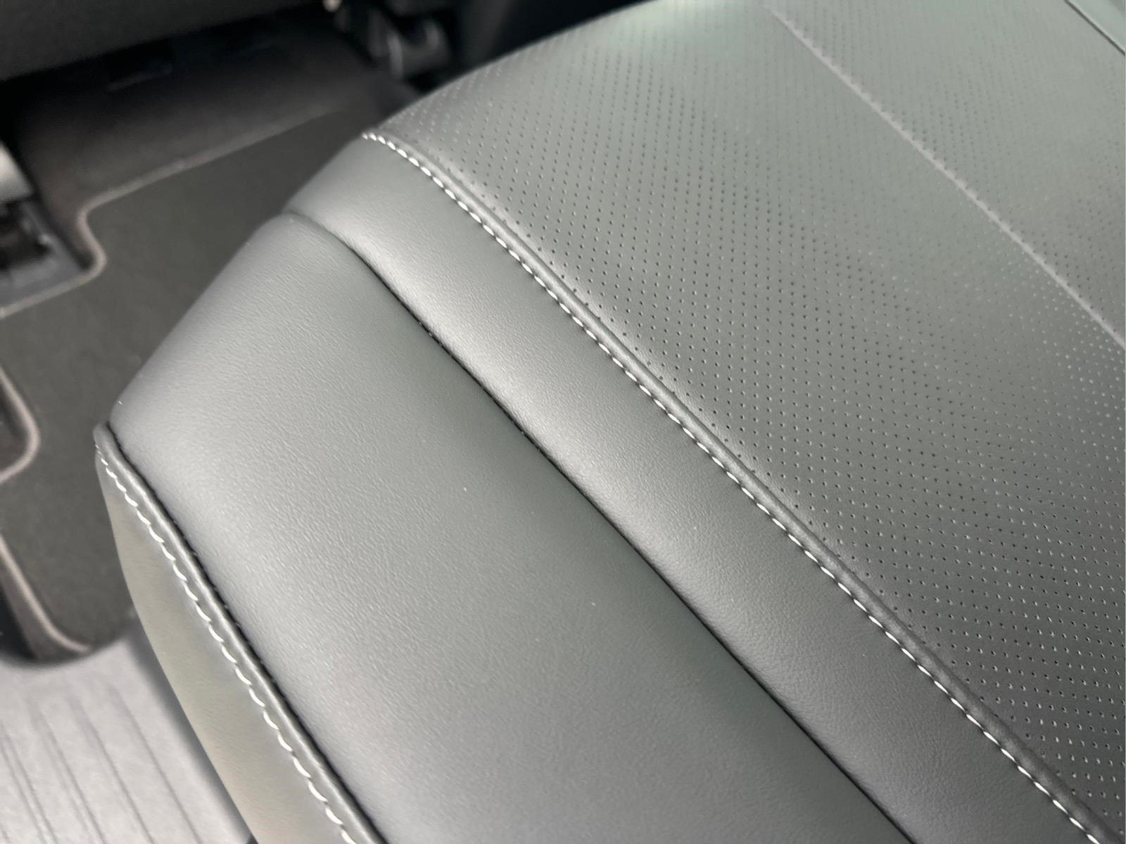 New 2027 KAD/GRAPHITE S INFINITI Luxe image 20