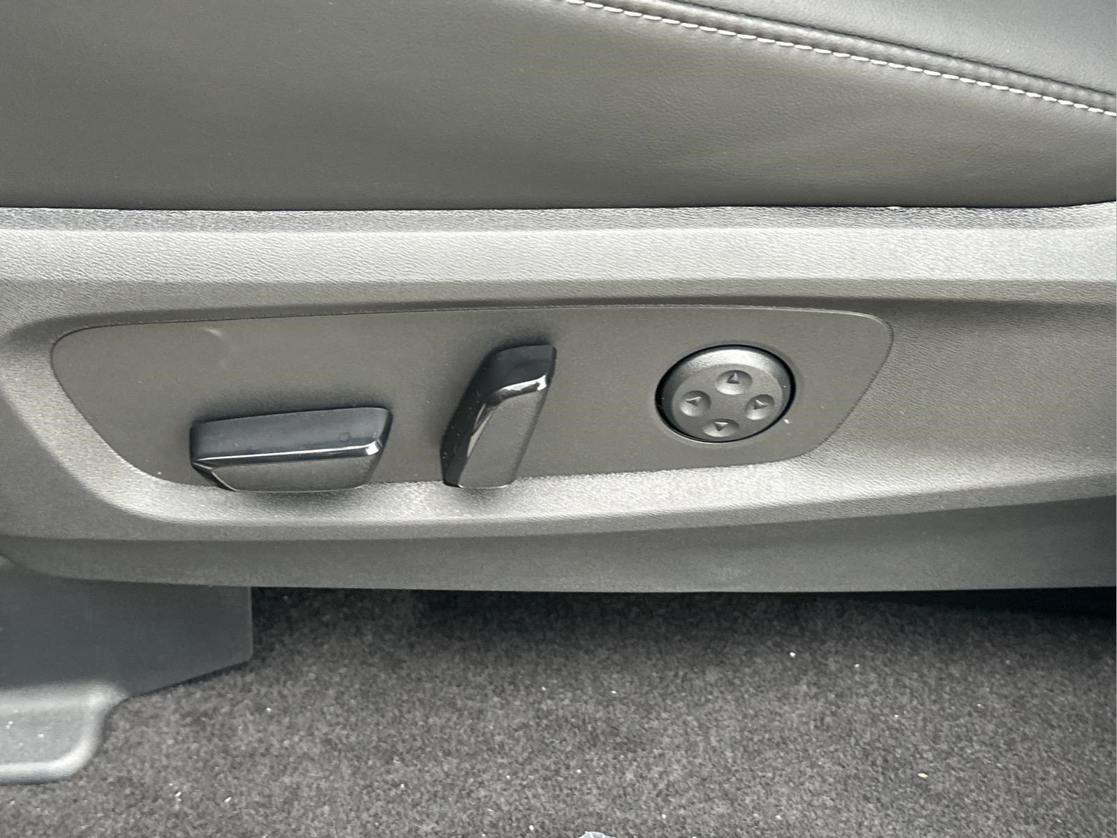 New 2027 KAD/GRAPHITE S INFINITI Luxe image 24