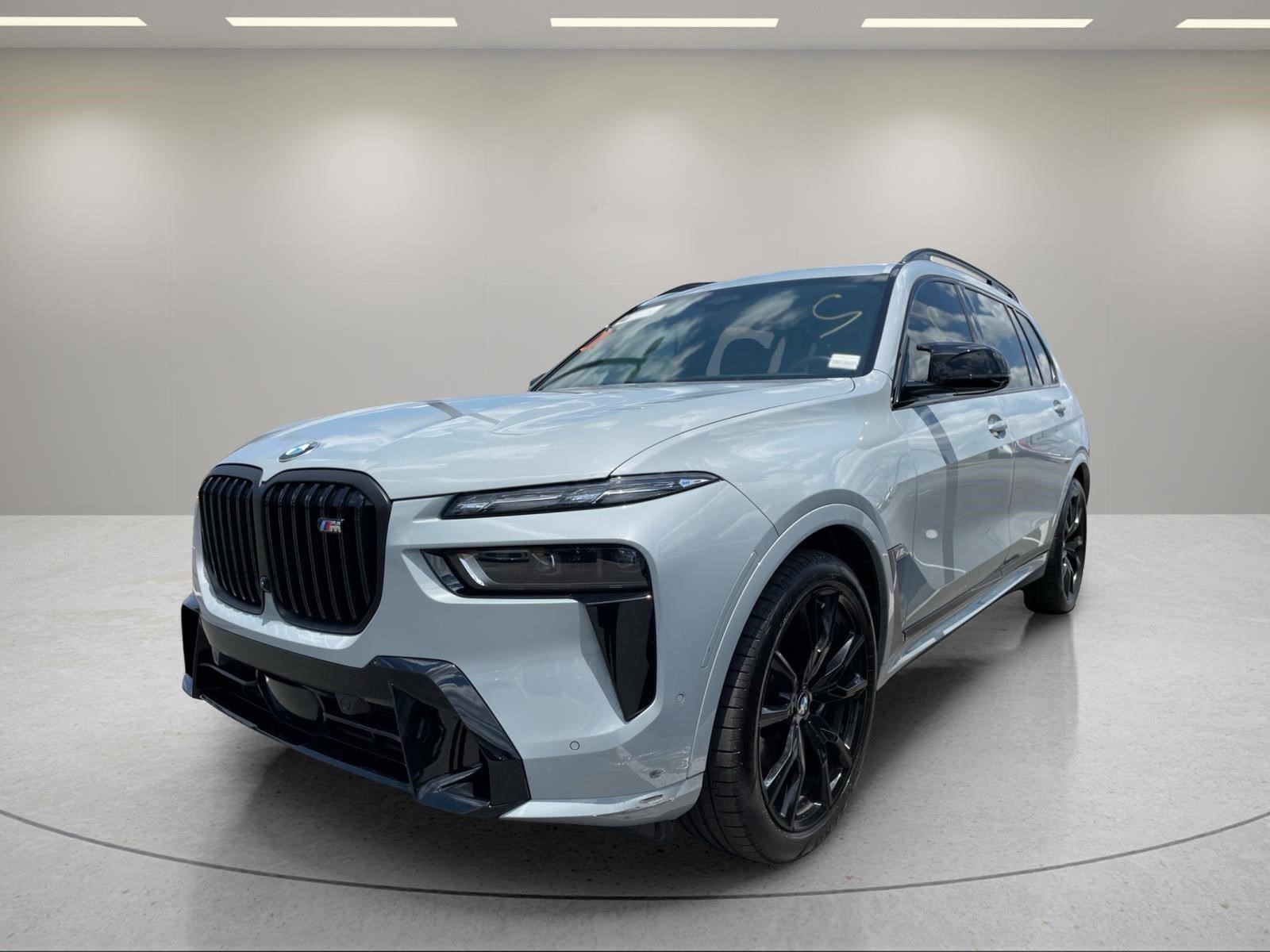 2024 BMW X7 M60i AWD