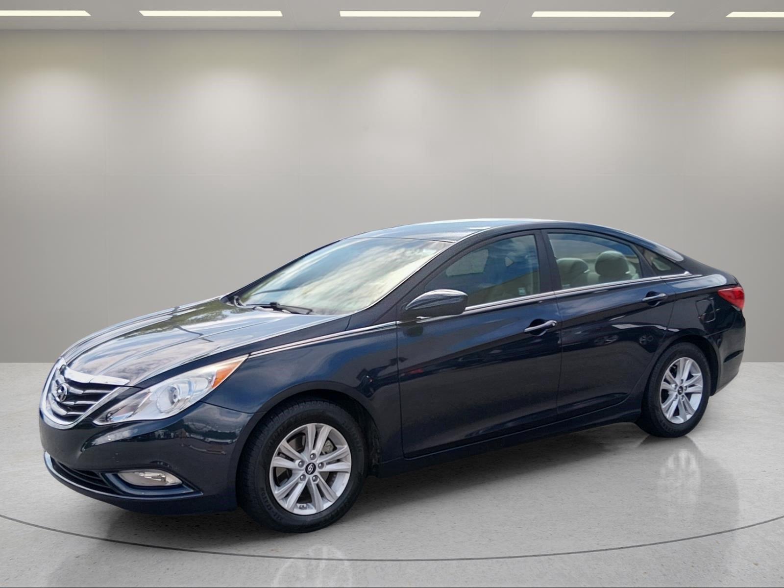 Pacific Blue Pearl 2013 Hyundai Sonata Sedan Front-Wheel Drive Automatic