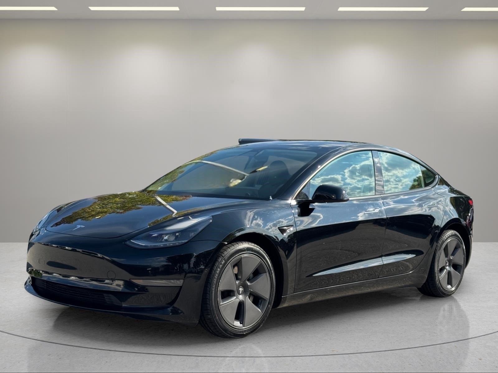 2021 Tesla Model 3 Standard Range Plus RWD