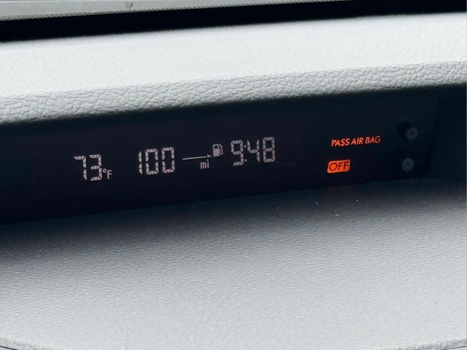 Used 2010 Cypress Green Pearl Subaru Premium All-Weather image 27