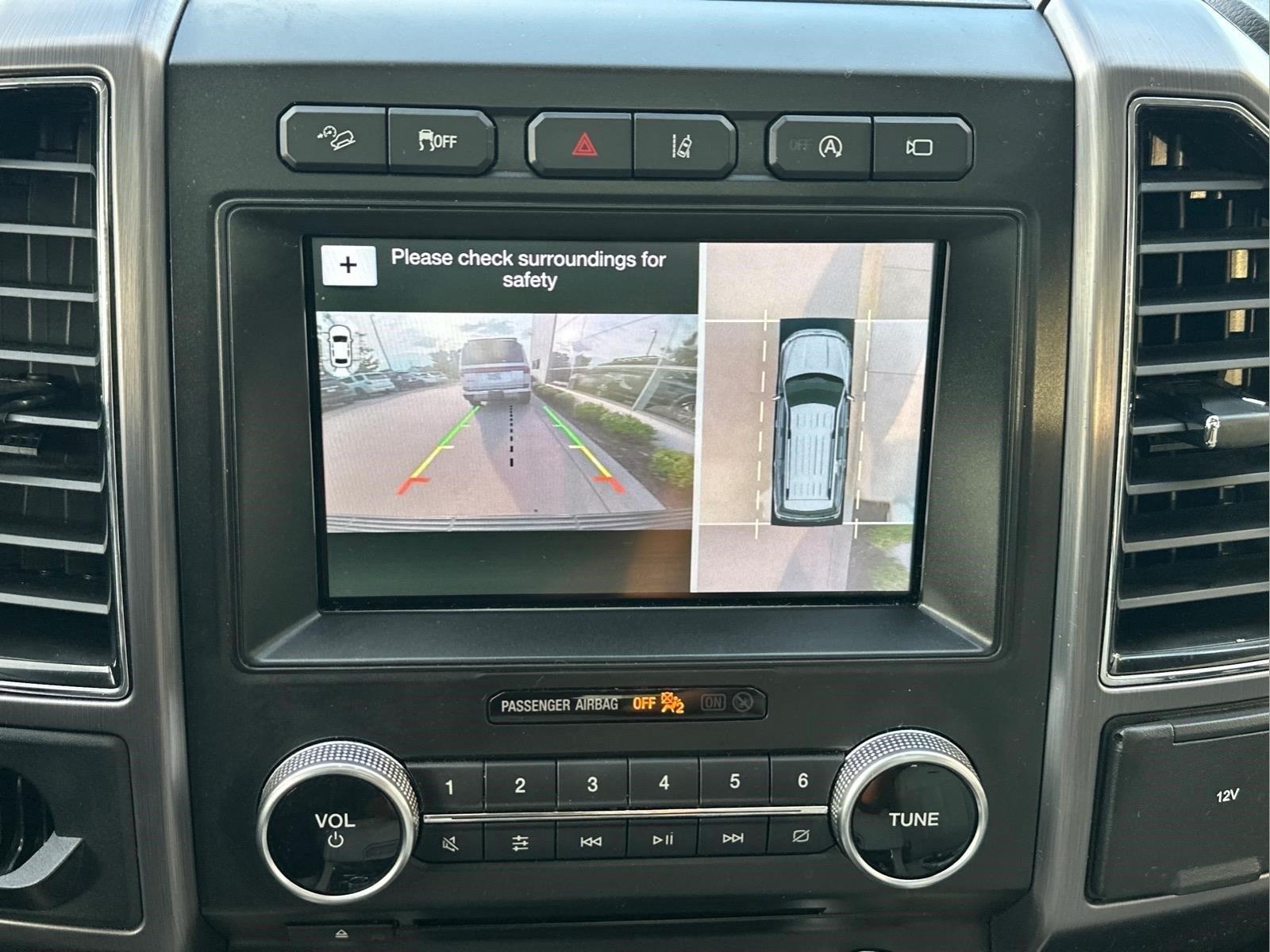 Used 2018 Shadow Black Ford Platinum image 26