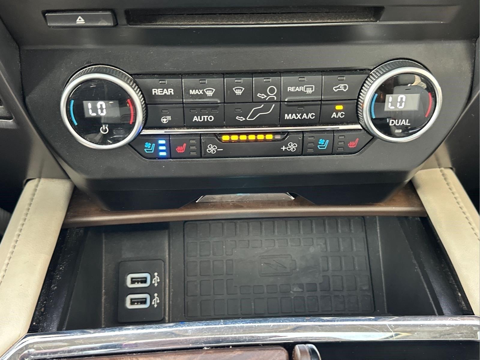 Used 2018 Shadow Black Ford Platinum image 27