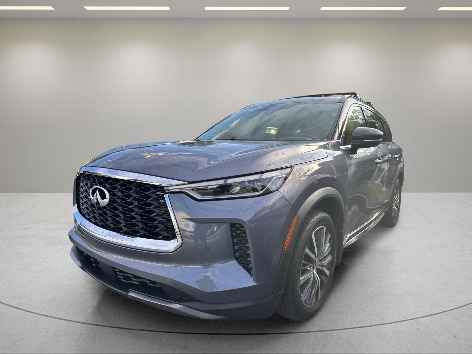 Used 2023 Moonbow Blue/Black Obsidian INFINITI AUTOGRAPH image 3