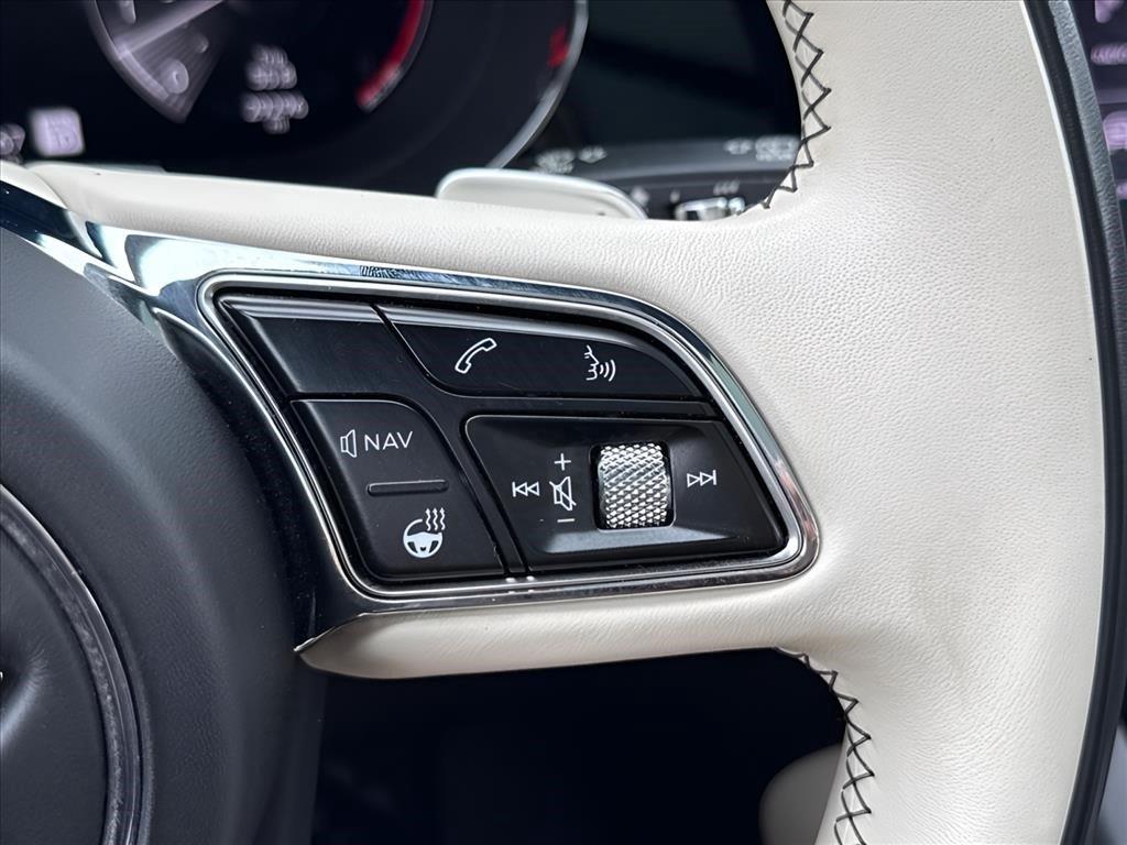 Used 2023 Glacier White Bentley V8 image 27