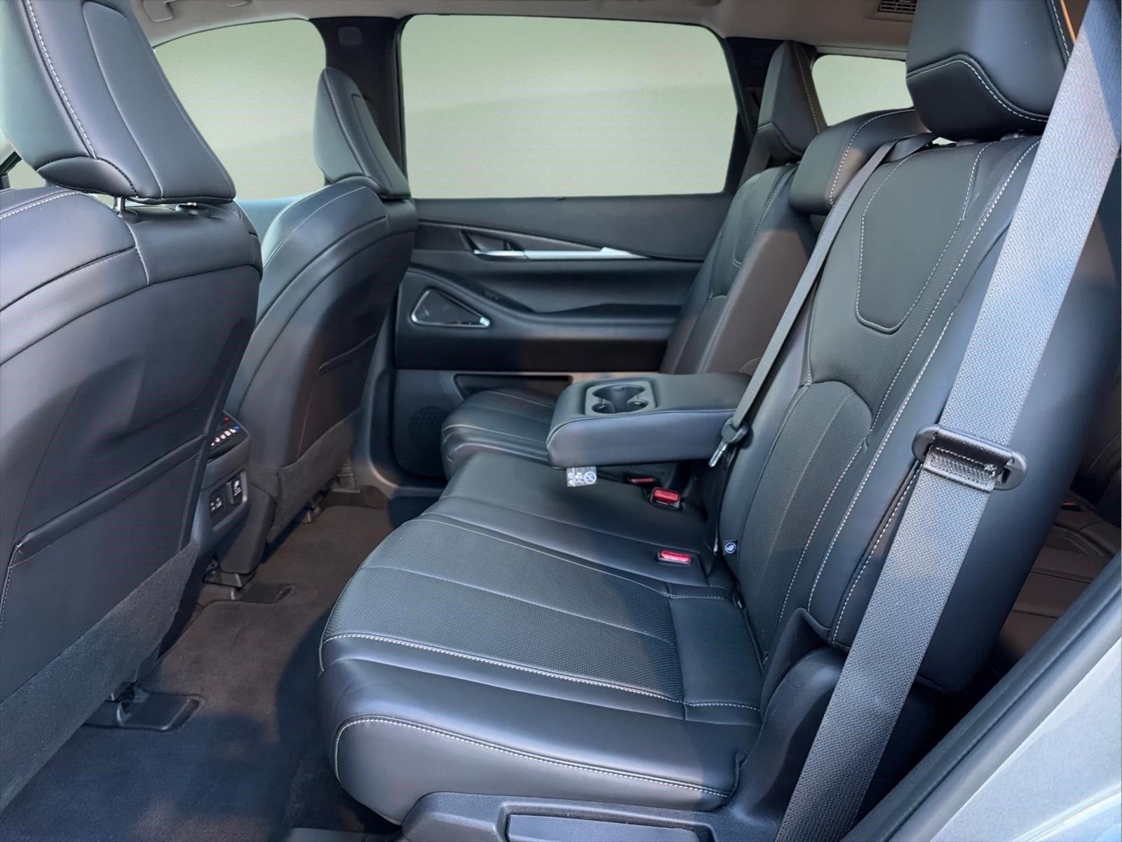 Used 2025 Graphite Shadow INFINITI SENSORY image 19