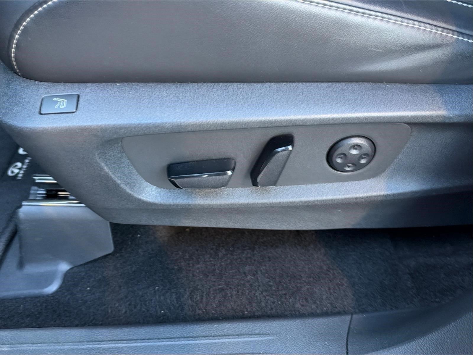 Used 2025 Graphite Shadow INFINITI SENSORY image 26