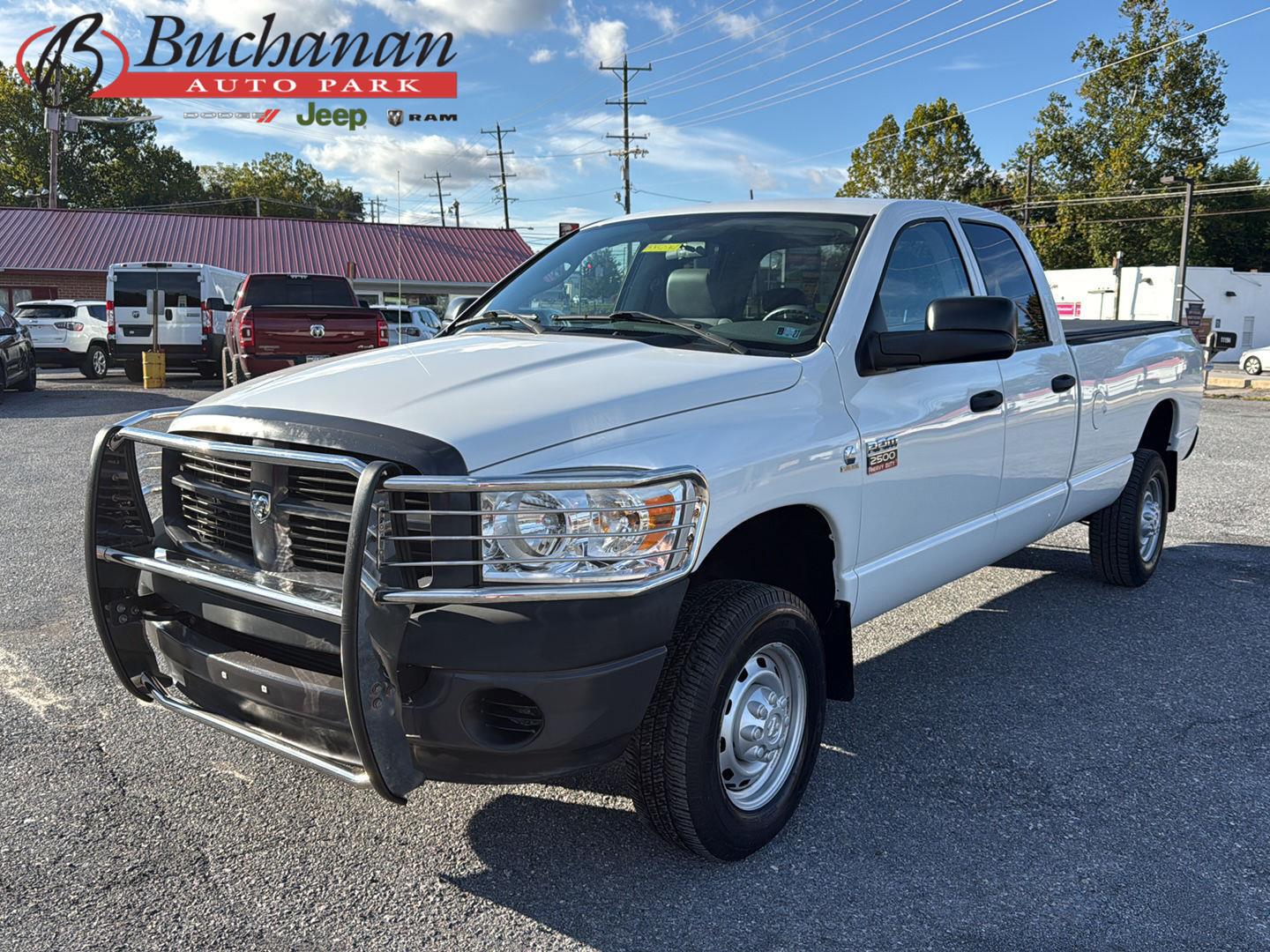 Bright White 2009 Dodge RAM 2500 Pickup Truck Four-Wheel Drive 6-Speed Automatic Overdrive