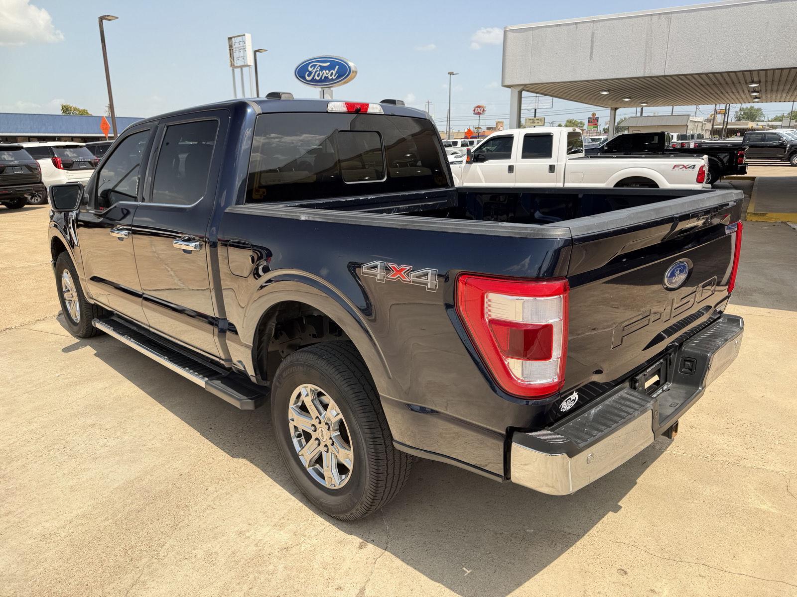 View vehicle photo 5