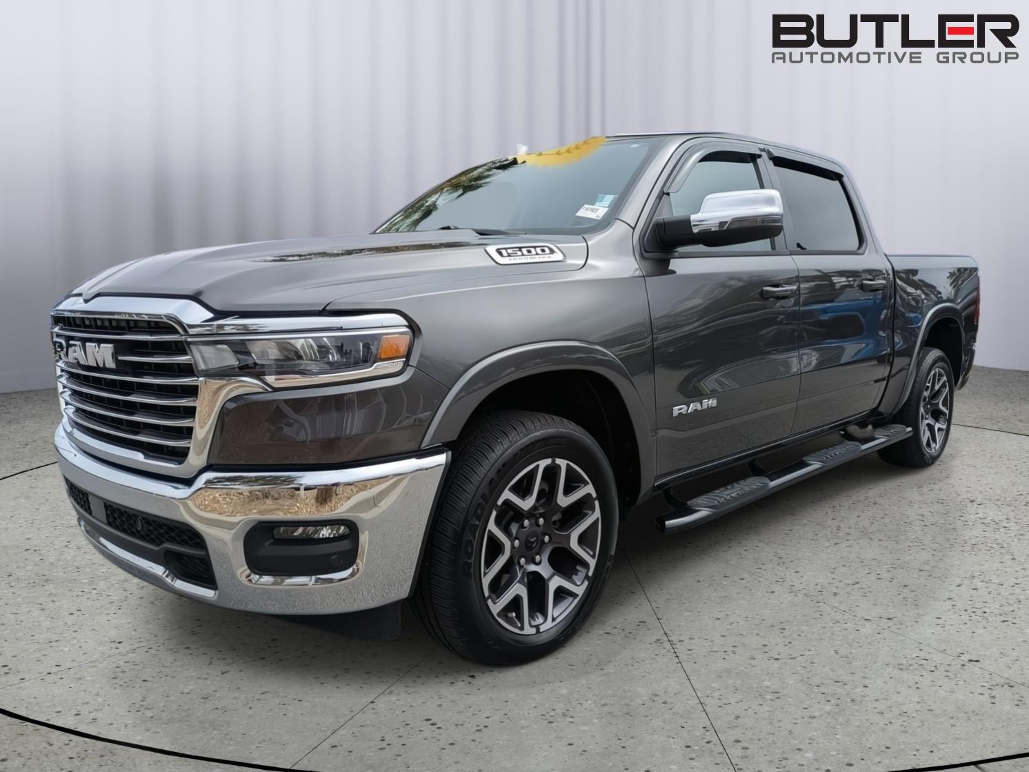 2026 RAM 1500 Laramie 4x4 Crew Cab 5'7's photo