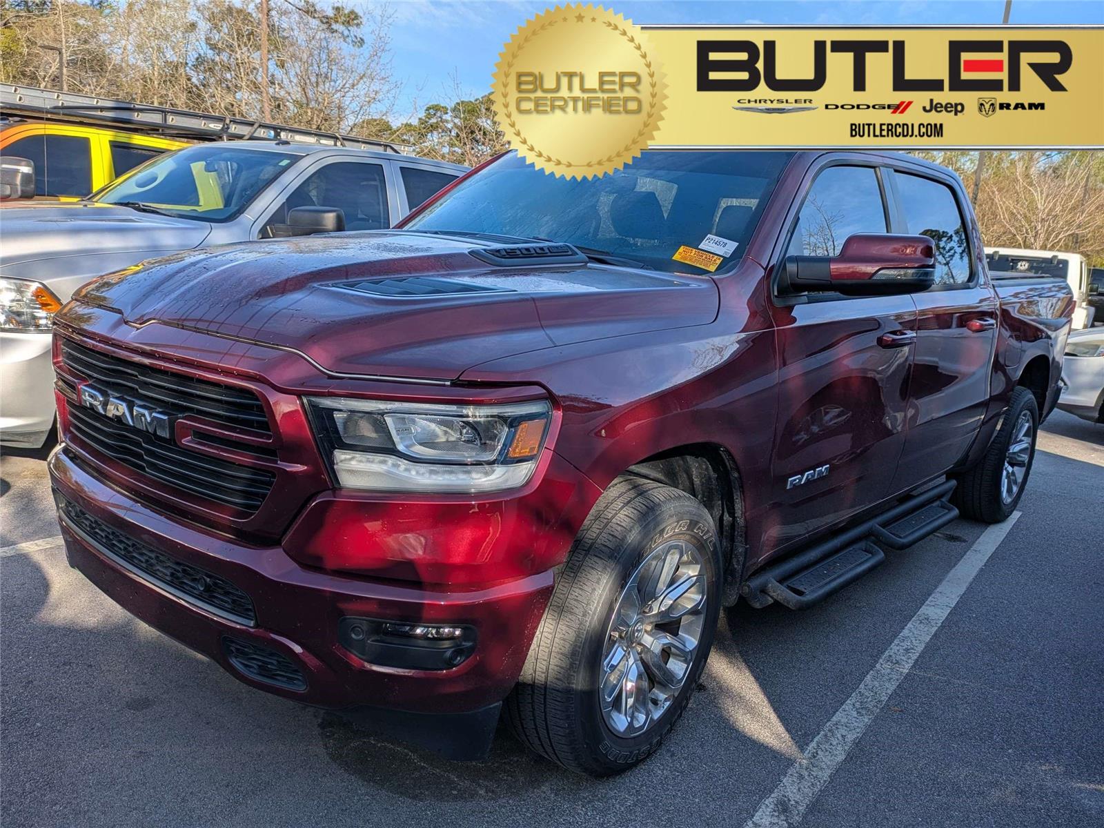 2024 RAM 1500 Laramie Crew Cab 5'7's photo