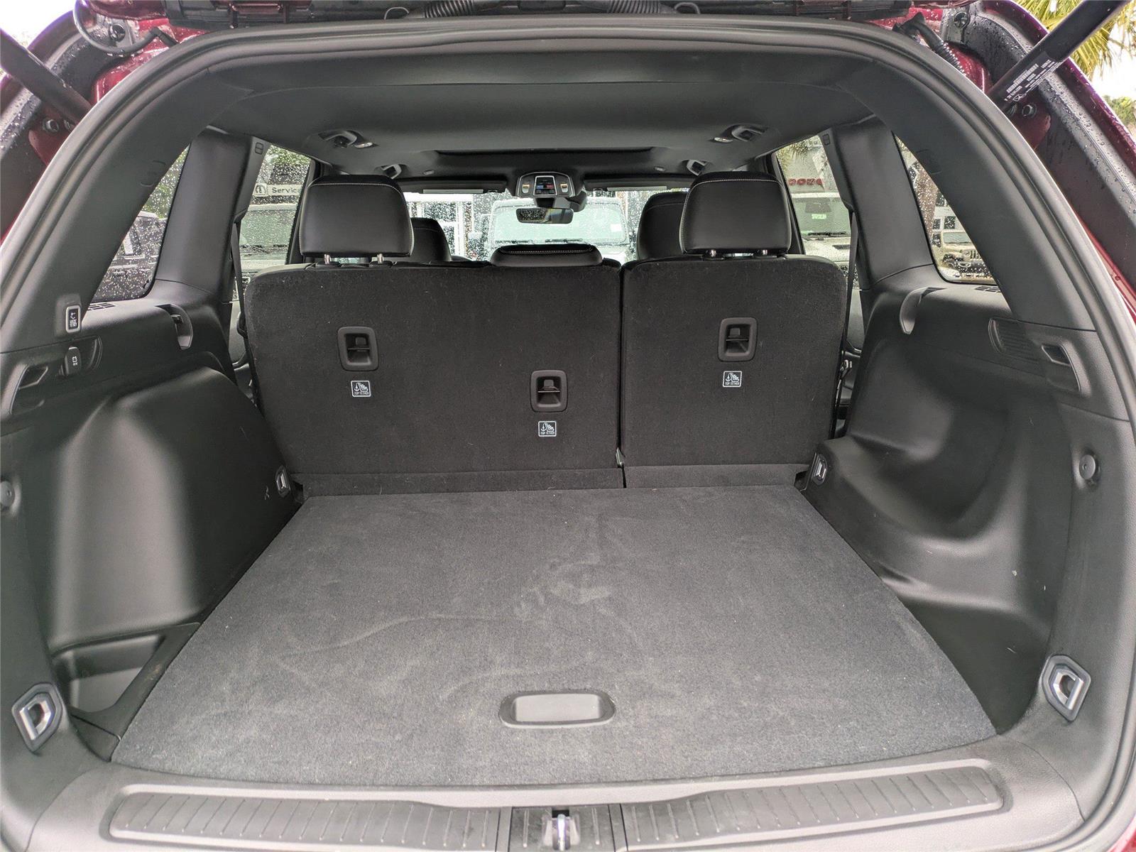Used 2025 Jeep Grand Cherokee SUV