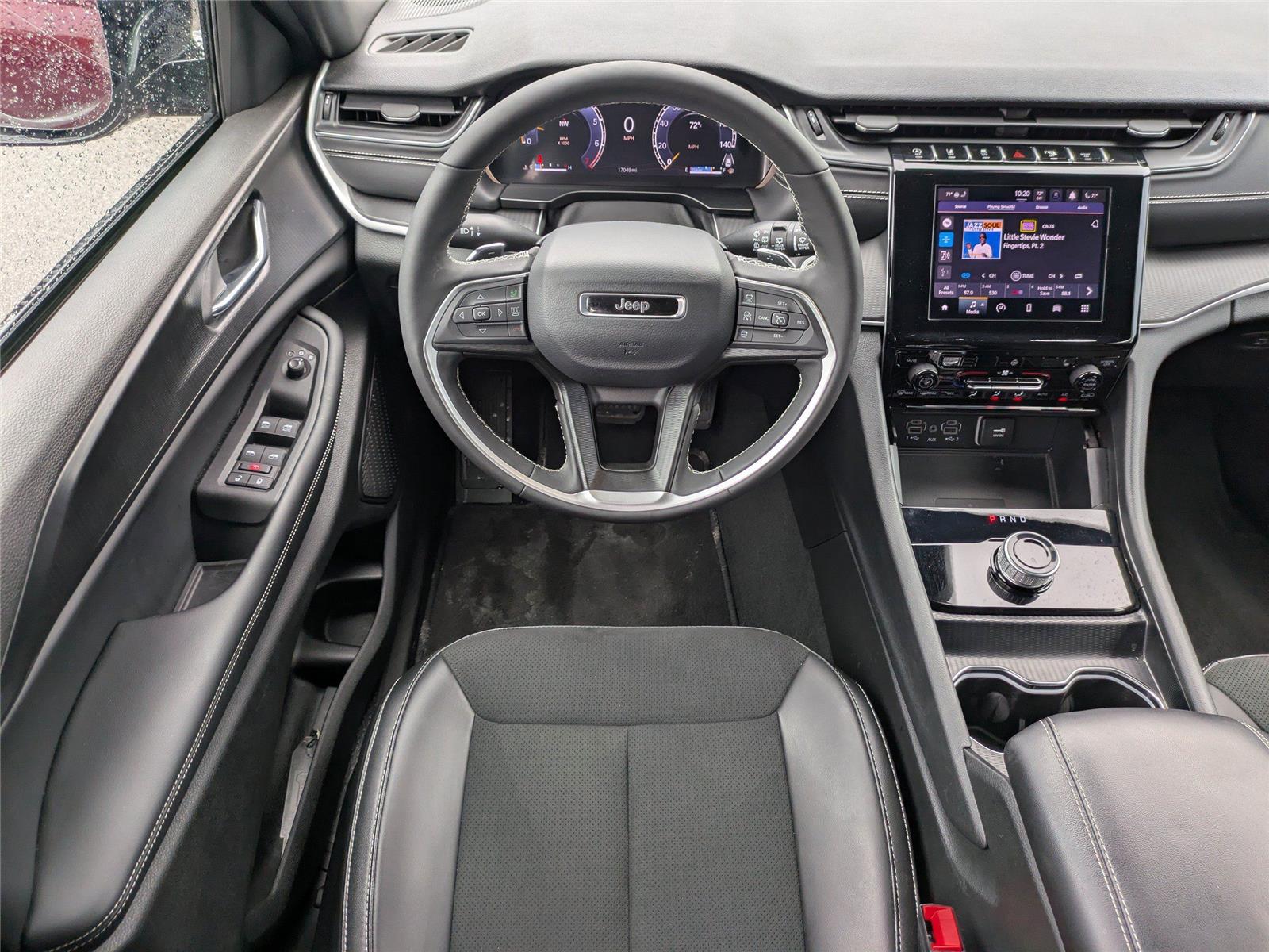 Used 2025 Jeep Grand Cherokee SUV