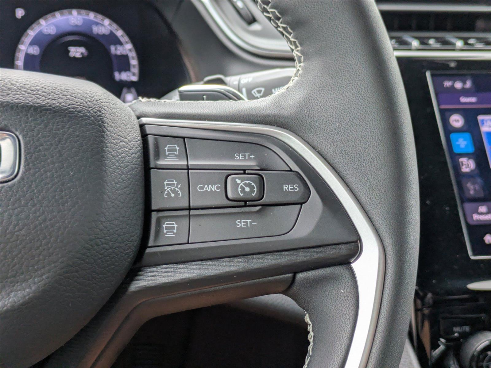 Used 2025 Jeep Grand Cherokee SUV