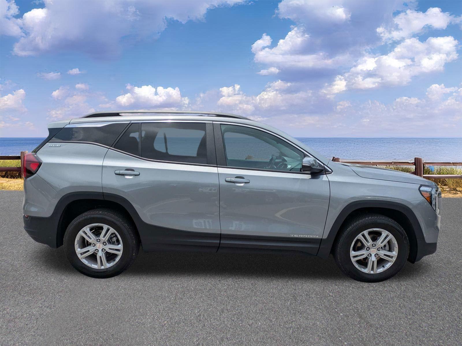 Used 2024 GMC Terrain SUV