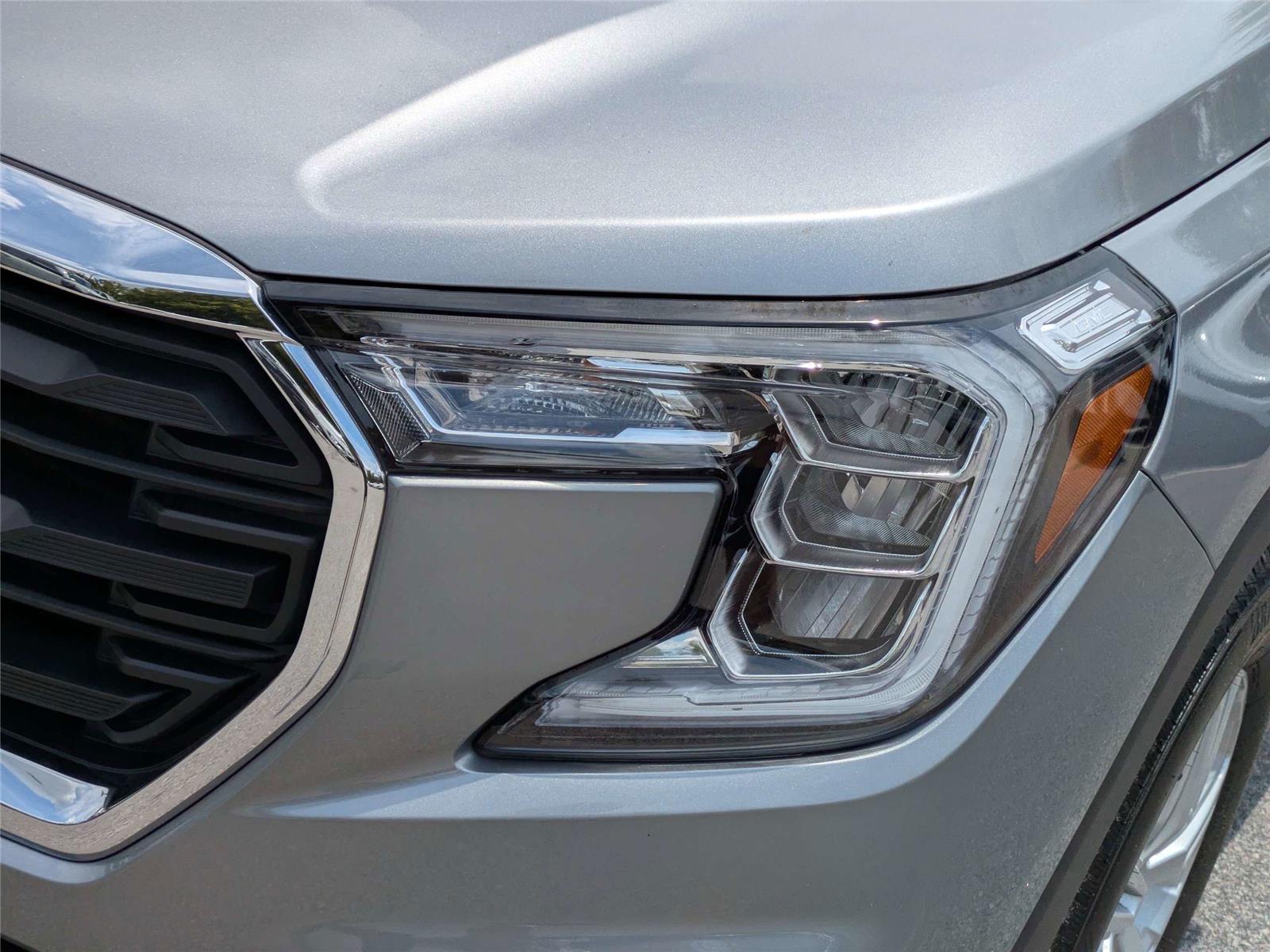 Used 2024 GMC Terrain SUV