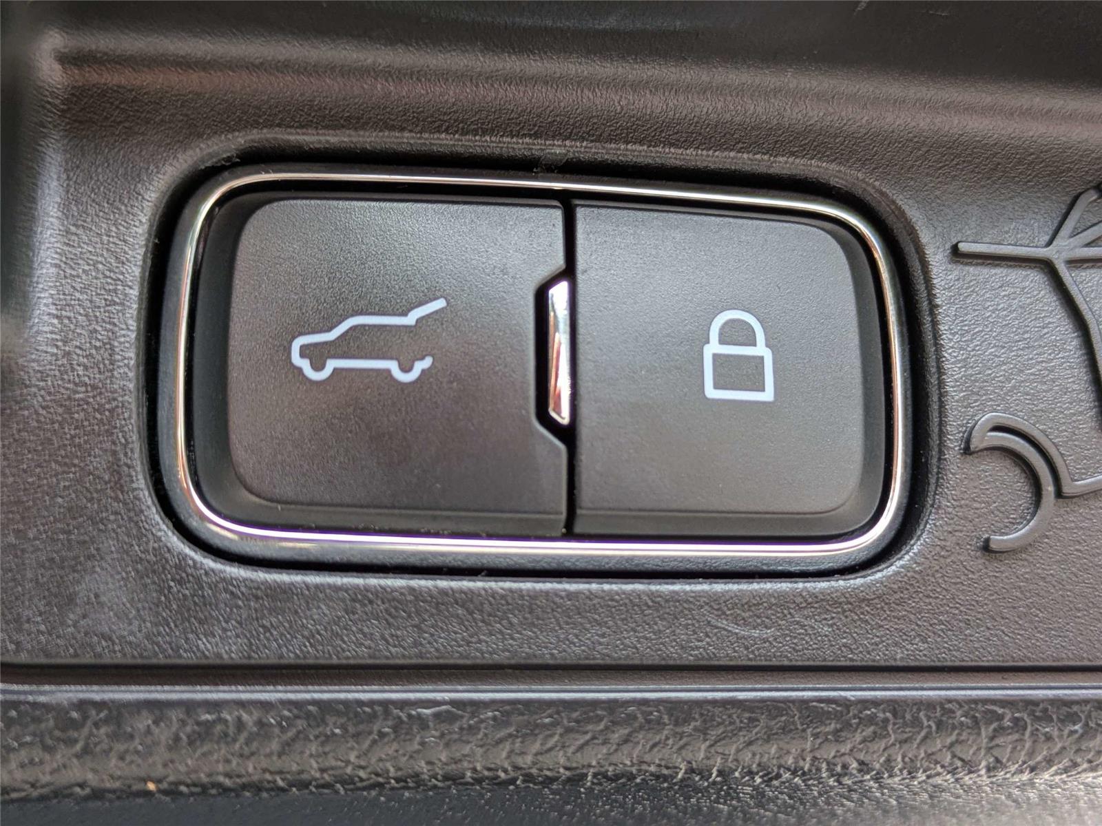 Used 2024 Ford Explorer SUV
